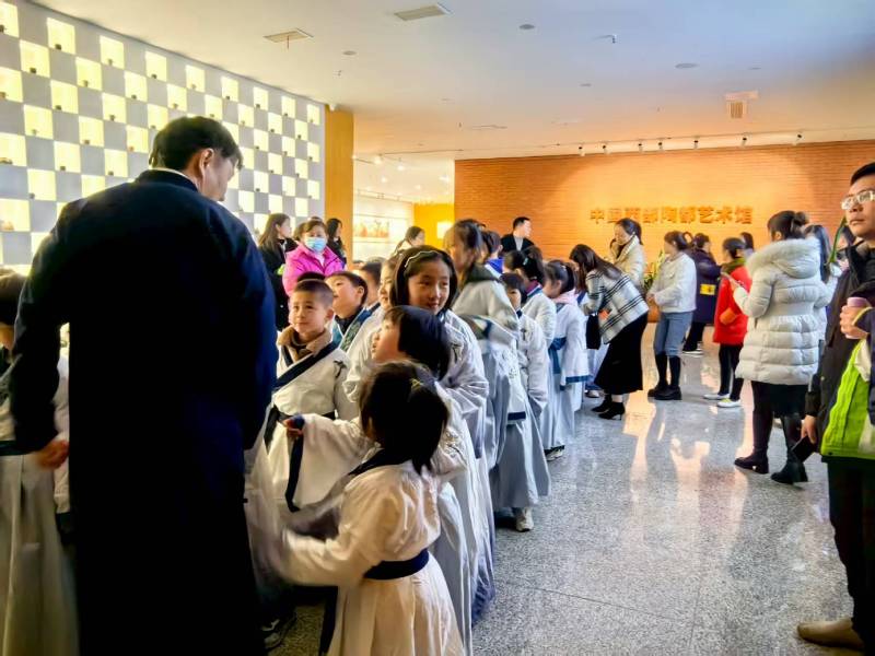 文化赋能：敦煌市魔创文旅挖掘城市文化资源的实践探索